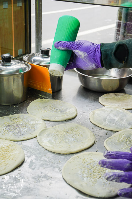 高雄陳記荊州鍋盔(鳳山店)中國北方特有的平民小吃!豬肉+紅糖的怪味超多人喜愛? - 第13張圖 高雄陳記荊州鍋盔(鳳山店)中國北方特有的平民小吃!豬肉+紅糖的怪味超多人喜愛?