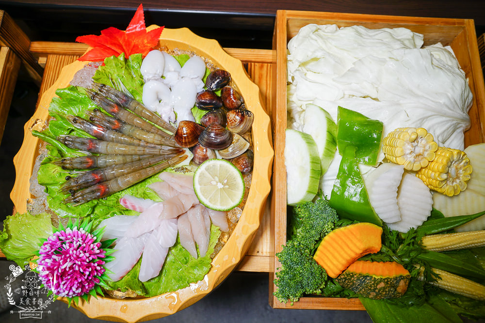 高雄陶公坊火鍋吃到飽(五福店)499元7種肉肉吃到飽!兩人同行贈送霸氣海鮮盤! - 第25張圖 高雄陶公坊火鍋吃到飽(五福店)499元7種肉肉吃到飽!兩人同行贈送霸氣海鮮盤!