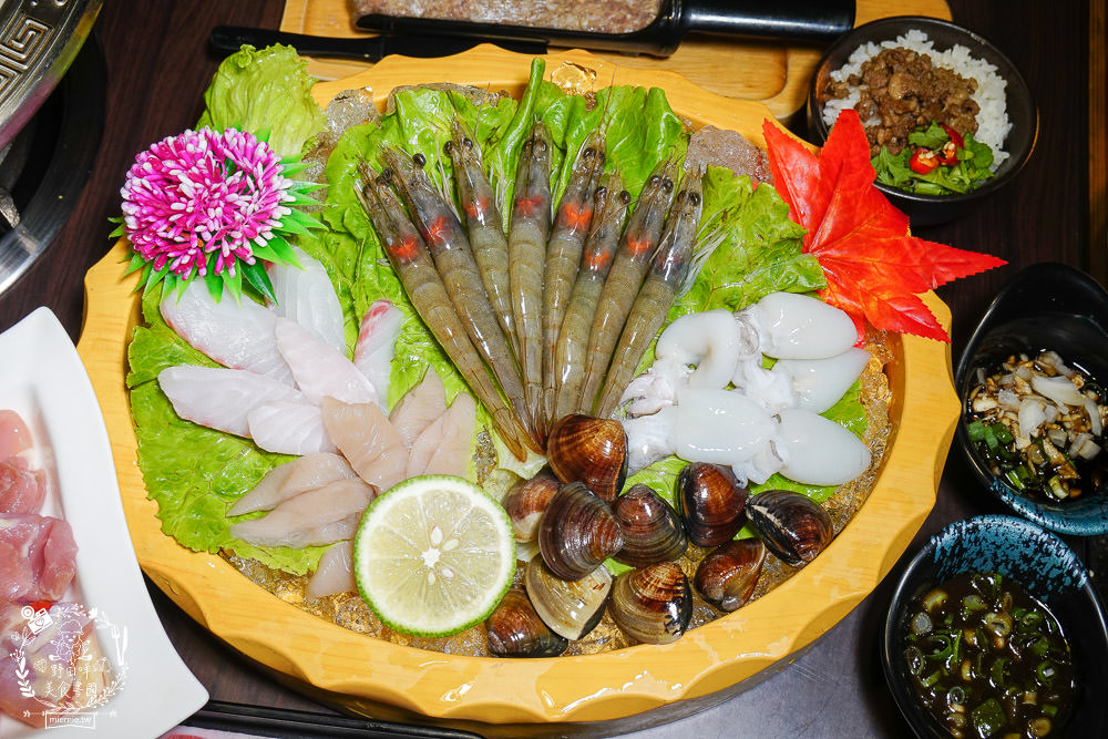 高雄陶公坊火鍋吃到飽(五福店)499元7種肉肉吃到飽!兩人同行贈送霸氣海鮮盤! - 第26張圖 高雄陶公坊火鍋吃到飽(五福店)499元7種肉肉吃到飽!兩人同行贈送霸氣海鮮盤!