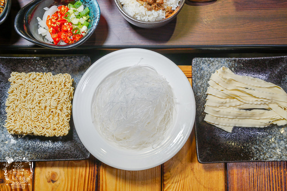 高雄陶公坊火鍋吃到飽(五福店)499元7種肉肉吃到飽!兩人同行贈送霸氣海鮮盤! - 第36張圖 高雄陶公坊火鍋吃到飽(五福店)499元7種肉肉吃到飽!兩人同行贈送霸氣海鮮盤!