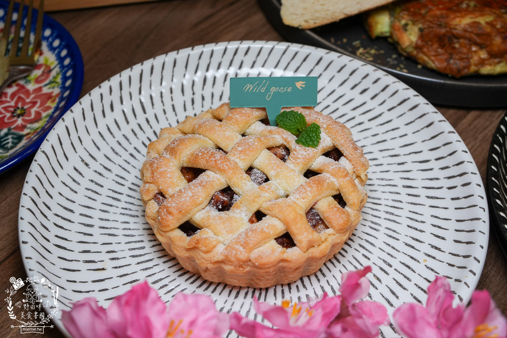 屏東咖啡店推薦[雁行咖啡館]隱藏在屏東市區的老宅咖啡店!堅持每支豆子都要手工挑豆!