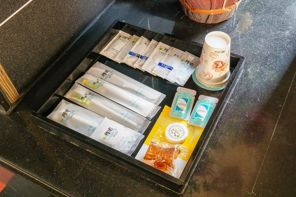 高雄汽旅推薦<雅博泊特汽車旅館>寬廣精緻的渡假型汽車旅館!按摩浴缸超寬廣!