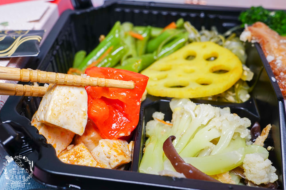 高雄雅米廚房Yummy Kitchen開賣兩小時就完售的健康餐盒!顛覆大眾對健康餐的想像!