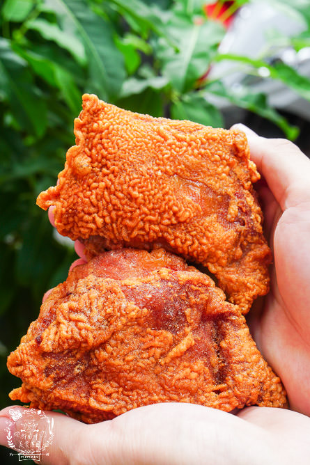 高雄[雞讚炸雞腿文橫店]CP值爆高炸雞腿居然只要25元?外皮鹹香酥脆雞肉超多汁?