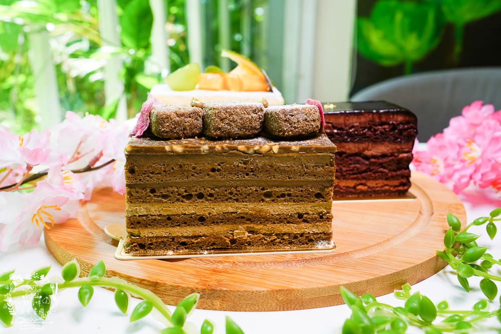 雷昂甜點烘焙工坊|高雄隱藏在巷弄的高級法式甜點!號稱零負評的舒芙蕾乳酪蛋糕人氣必吃?