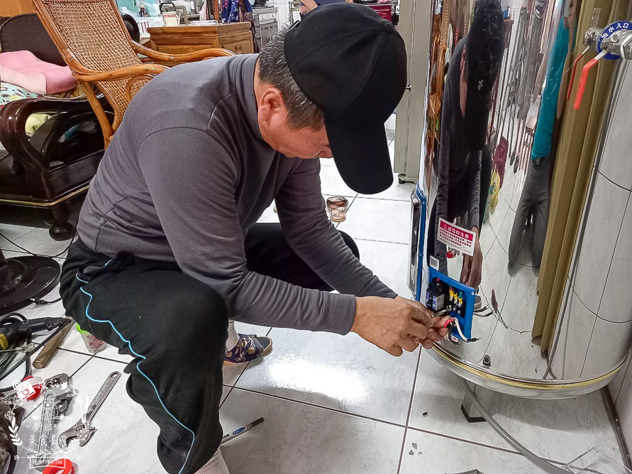 高雄熱水器安裝維修推薦!瓦斯爐排油煙機也很推的公司!不要再被品牌給騙了