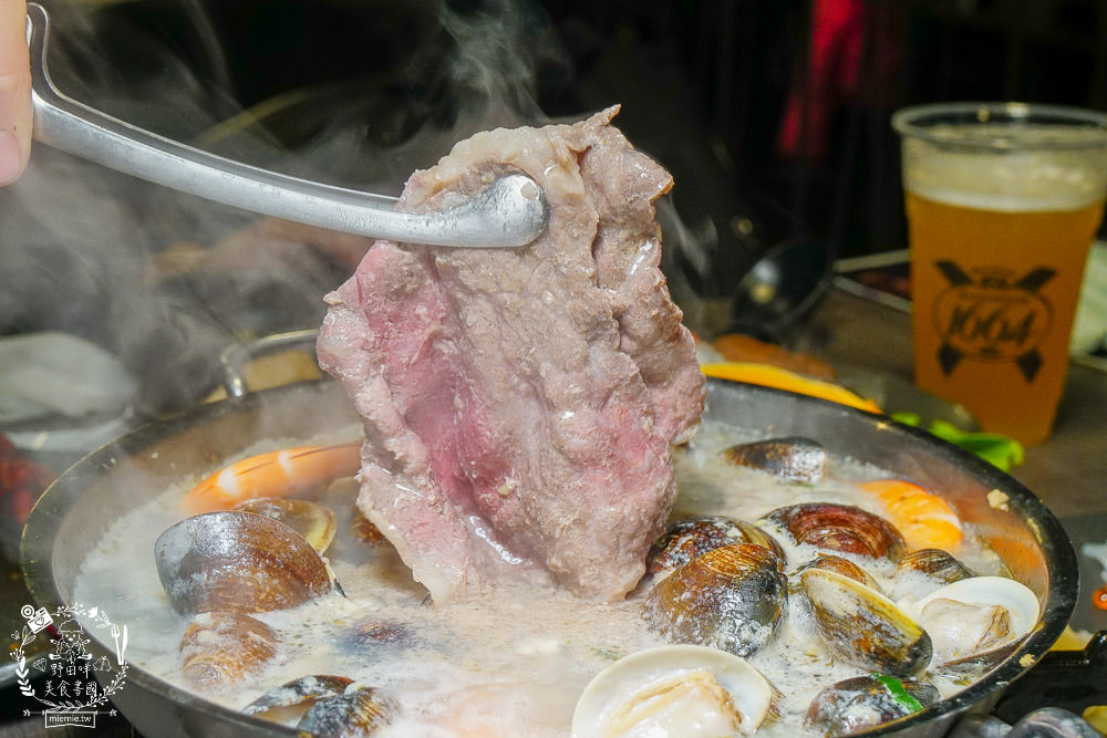 高雄韓八韓日燒肉鍋物吃到飽!一間轟動高雄的火烤兩吃吃到飽餐廳!現在最低只要699元?! - 第78張圖 高雄韓八韓日燒肉鍋物吃到飽!一間轟動高雄的火烤兩吃吃到飽餐廳!現在最低只要699元?!