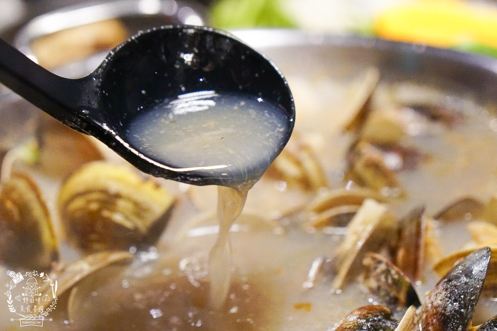 高雄韓八韓日燒肉鍋物吃到飽!一間轟動高雄的火烤兩吃吃到飽餐廳!現在最低只要699元?! - 第58張圖 高雄韓八韓日燒肉鍋物吃到飽!一間轟動高雄的火烤兩吃吃到飽餐廳!現在最低只要699元?!