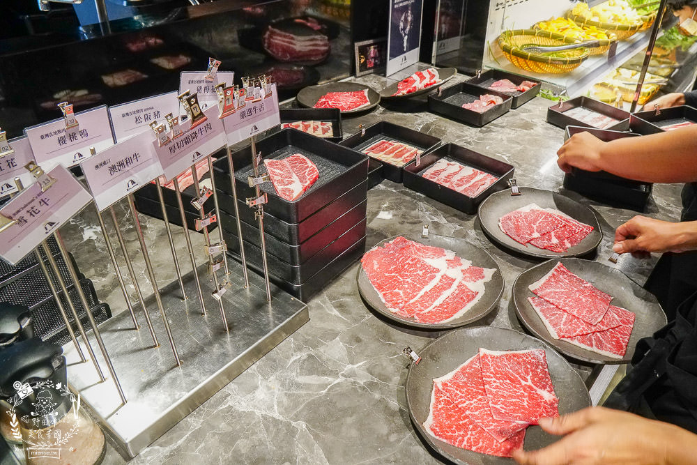 高雄韓八韓日燒肉鍋物吃到飽!一間轟動高雄的火烤兩吃吃到飽餐廳!現在最低只要699元?! - 第23張圖 高雄韓八韓日燒肉鍋物吃到飽!一間轟動高雄的火烤兩吃吃到飽餐廳!現在最低只要699元?!