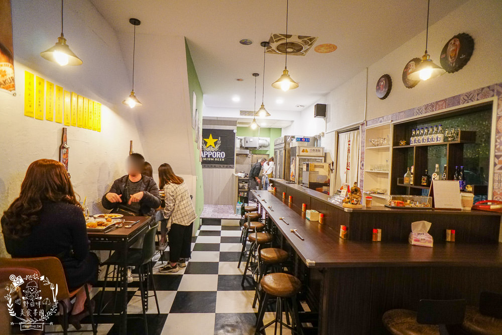 高雄居酒屋[居酒屋頑固老頭]新崛江商圈的療癒系深夜食堂+正統日本廚師料理美食