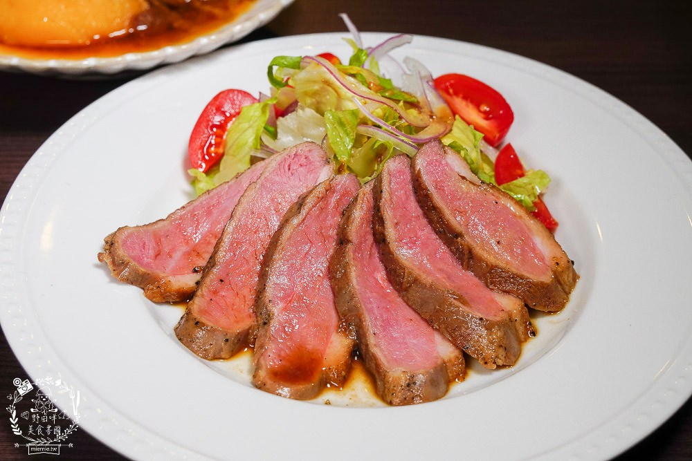 高雄居酒屋[居酒屋頑固老頭]新崛江商圈的療癒系深夜食堂+正統日本廚師料理美食