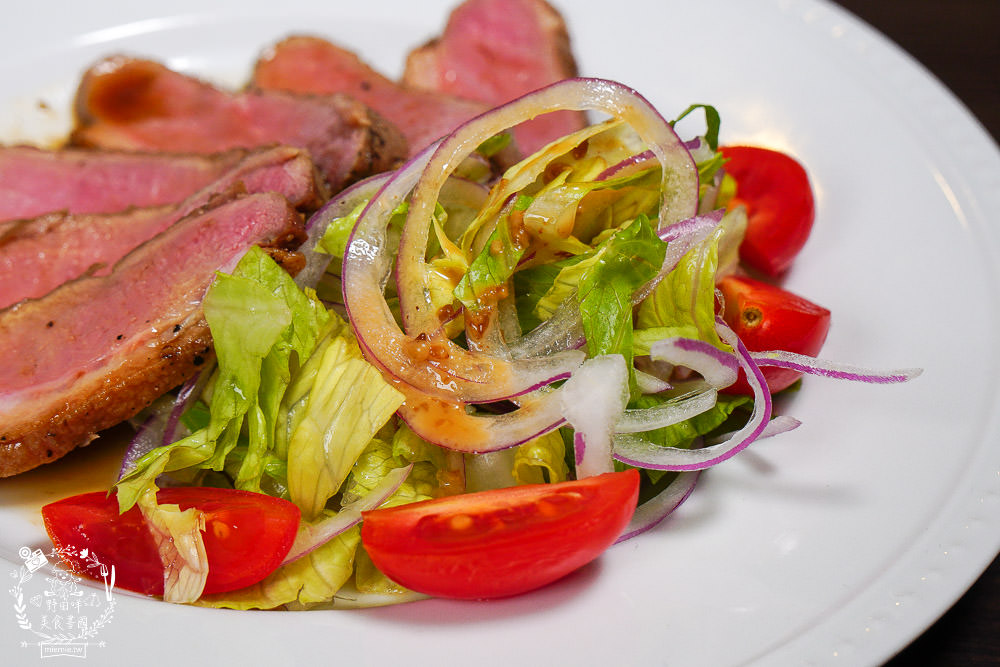 高雄居酒屋[居酒屋頑固老頭]新崛江商圈的療癒系深夜食堂+正統日本廚師料理美食