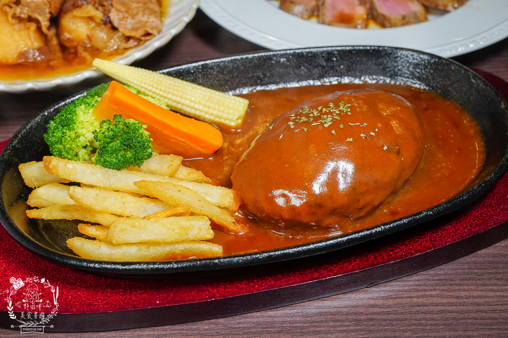 高雄居酒屋[居酒屋頑固老頭]新崛江商圈的療癒系深夜食堂+正統日本廚師料理美食