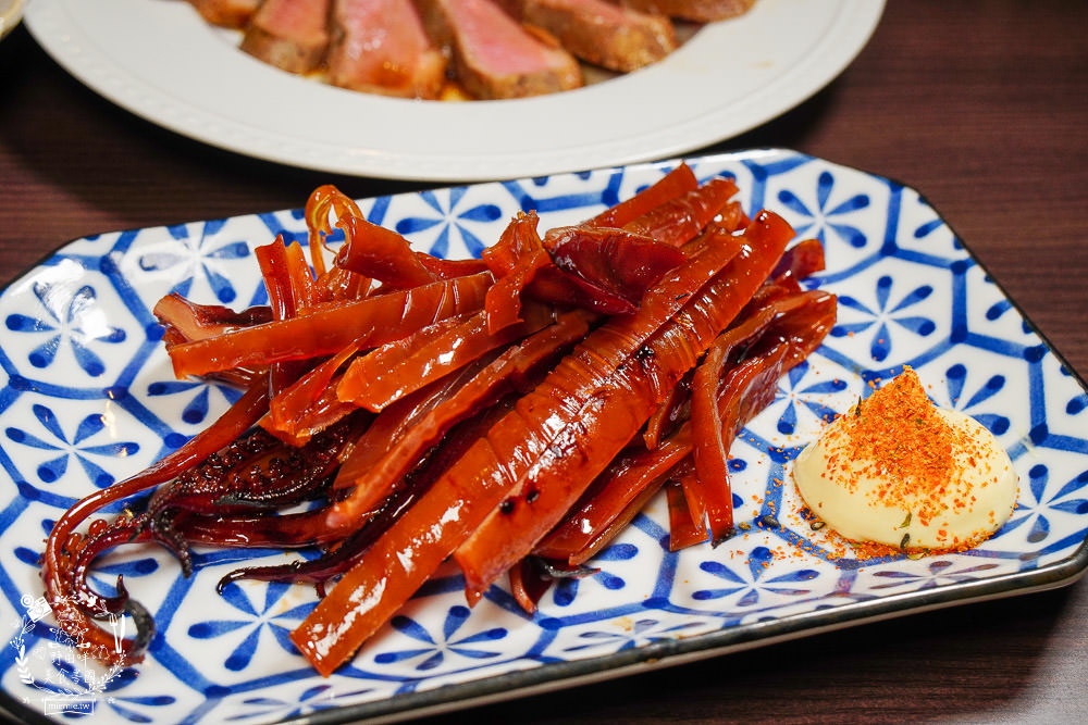 高雄居酒屋[居酒屋頑固老頭]新崛江商圈的療癒系深夜食堂+正統日本廚師料理美食