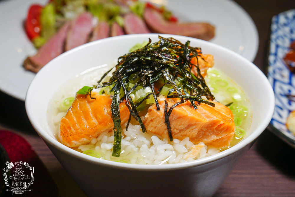 高雄居酒屋[居酒屋頑固老頭]新崛江商圈的療癒系深夜食堂+正統日本廚師料理美食