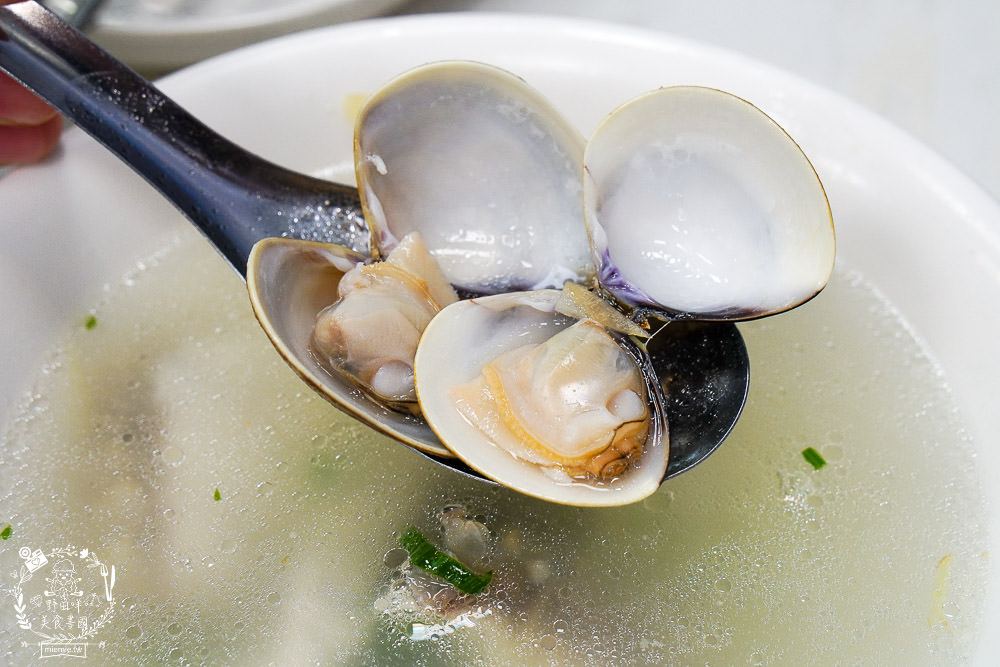 高雄[顏記鮮魚湯]仁雄路鱸魚湯熱炒料理!海鮮鍋燒麵跟蝦仁炒飯超澎湃der