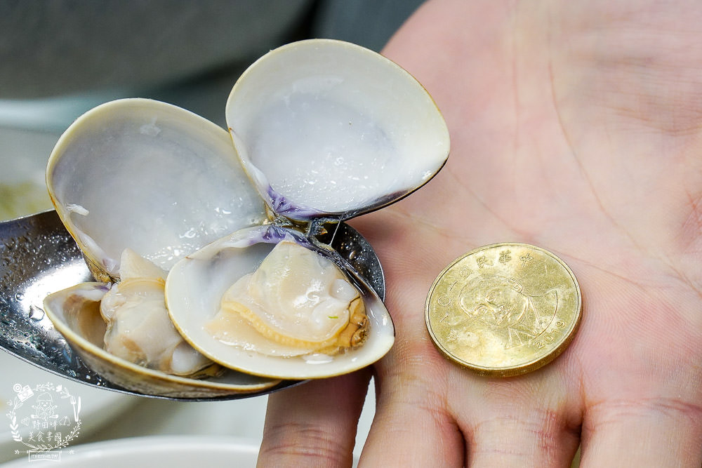 高雄[顏記鮮魚湯]仁雄路鱸魚湯熱炒料理!海鮮鍋燒麵跟蝦仁炒飯超澎湃der