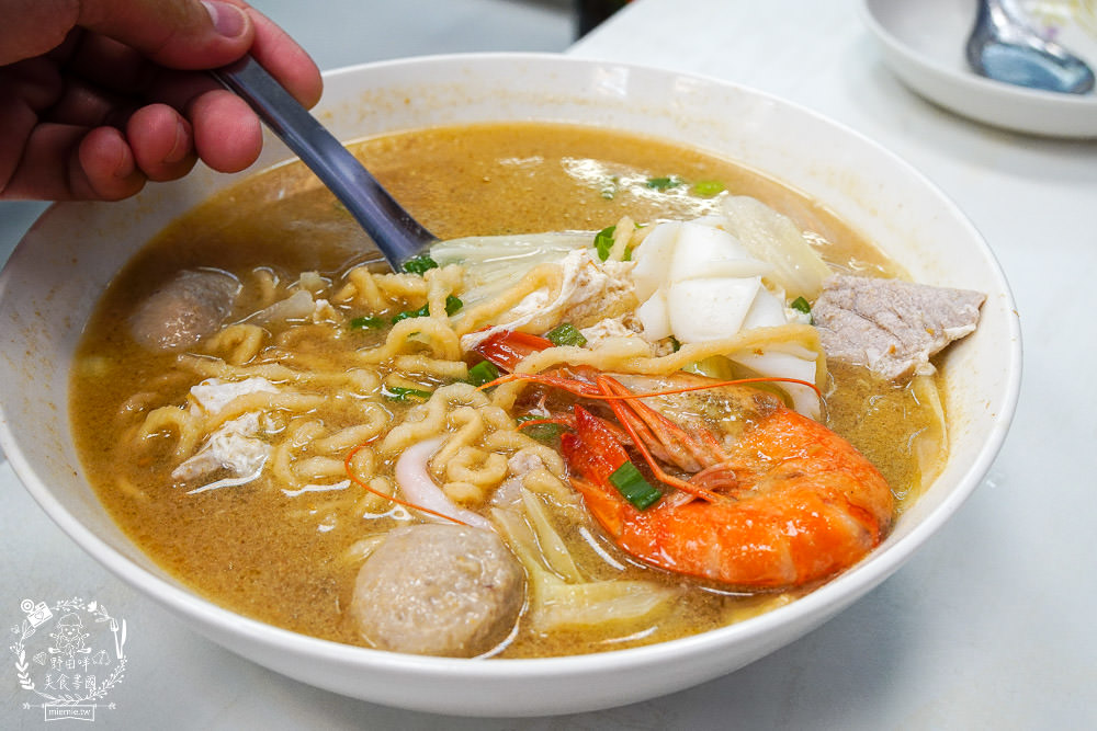 高雄[顏記鮮魚湯]仁雄路鱸魚湯熱炒料理!海鮮鍋燒麵跟蝦仁炒飯超澎湃der