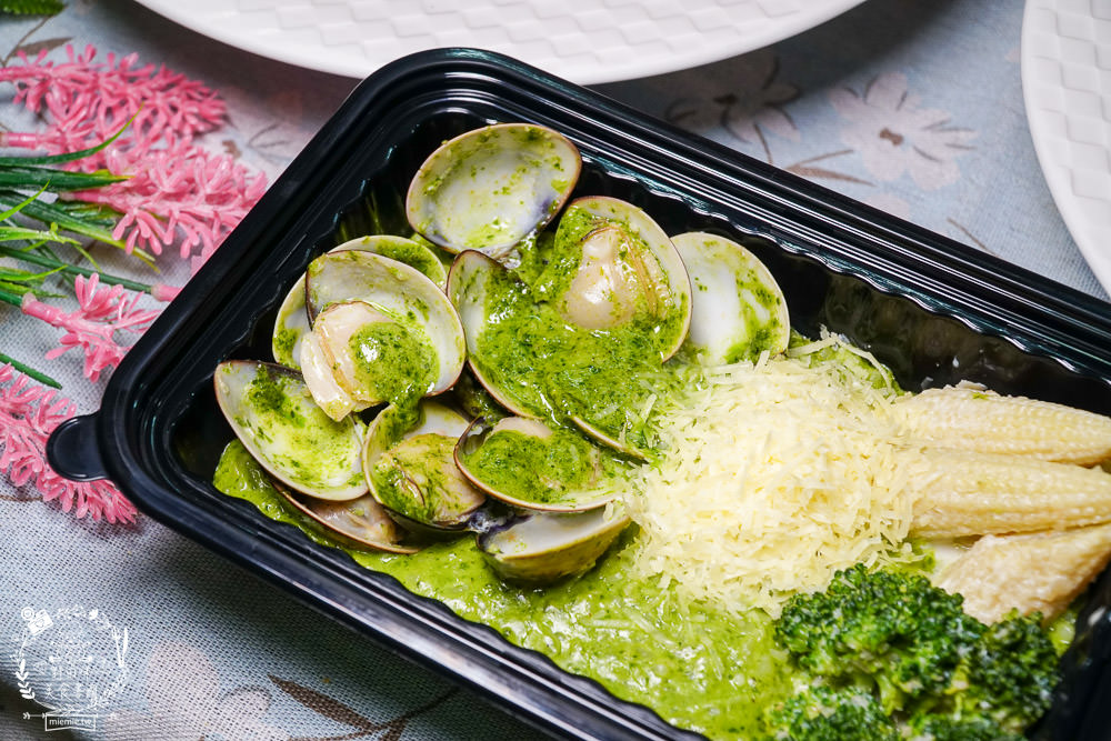 高雄[顥月義式料理]隱藏在市場內的頂級義大利麵店!日本進口的海膽明太子太浮誇了!