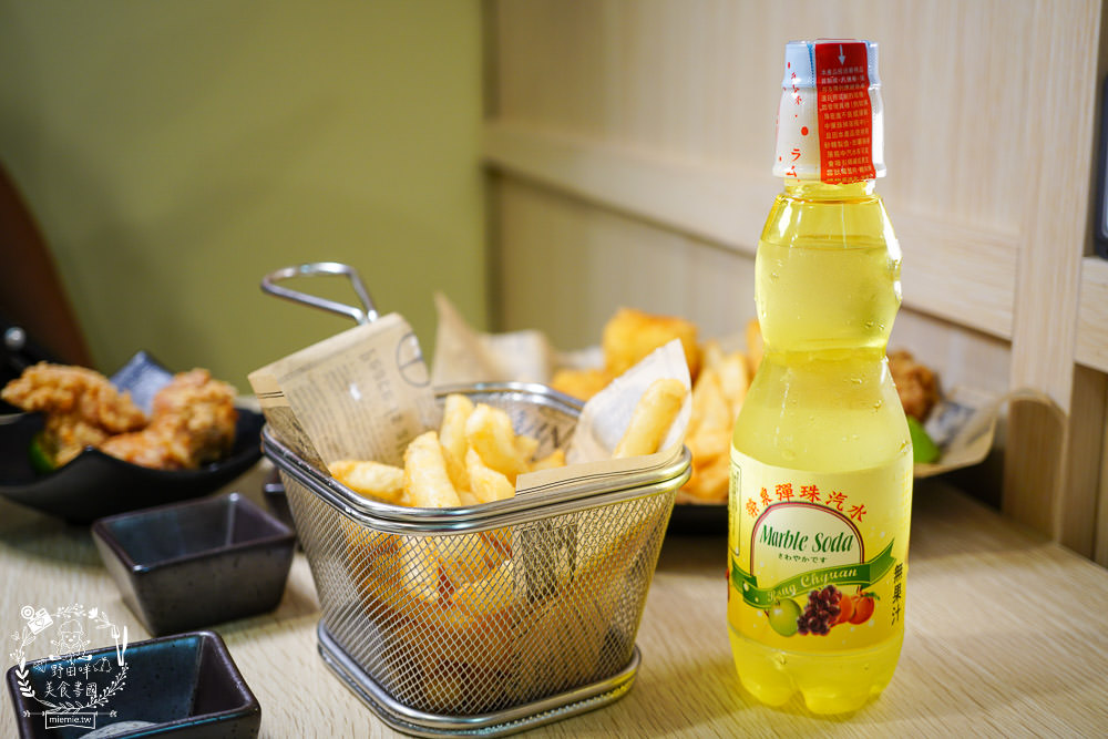 高雄排隊拉麵店[食8番王者拉麵]比日本拉麵更有個性的秘傳家系拉麵│前鎮美食‧高雄拉麵推薦