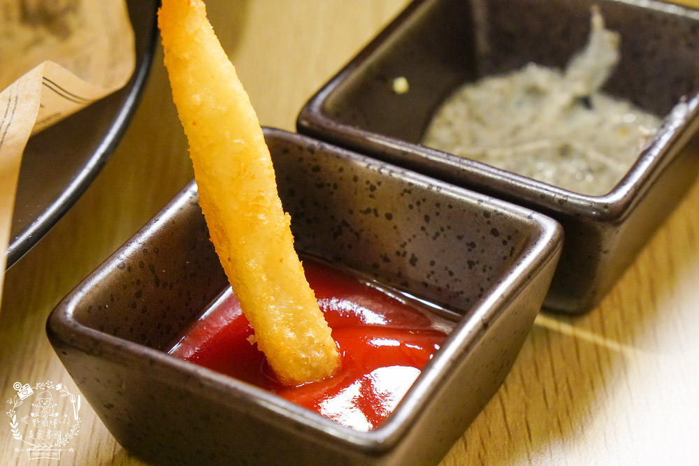 高雄排隊拉麵店[食8番王者拉麵]比日本拉麵更有個性的秘傳家系拉麵│前鎮美食‧高雄拉麵推薦