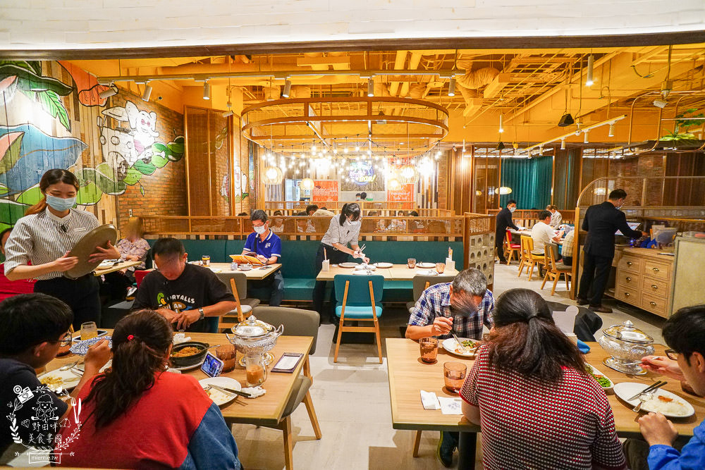 高雄[饗泰多泰式料理]義享天地泰國料理!精緻合菜客製化聚餐推薦!月亮蝦餅超厚實!