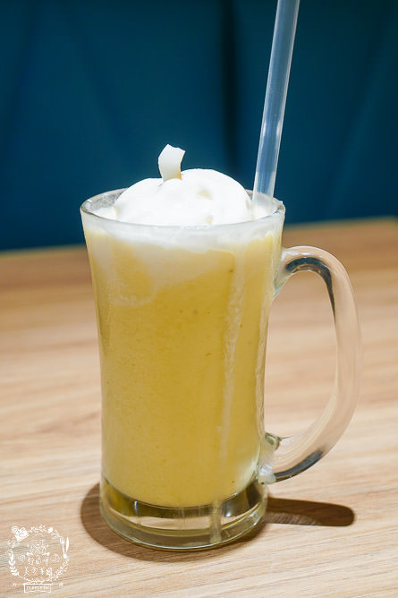 高雄[饗泰多泰式料理]義享天地泰國料理!精緻合菜客製化聚餐推薦!月亮蝦餅超厚實!