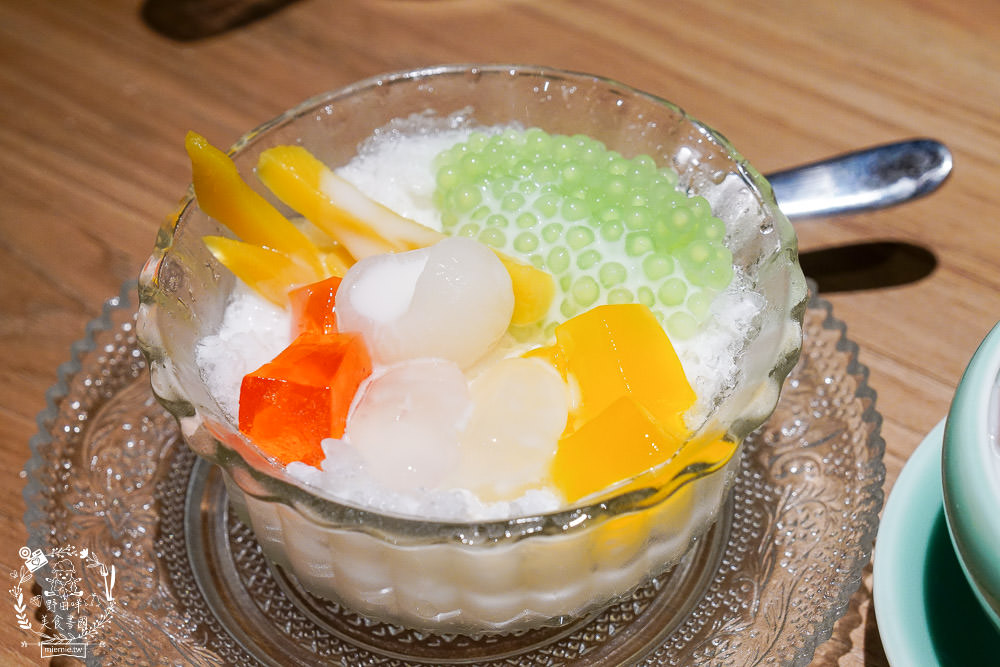 高雄[饗泰多泰式料理]義享天地泰國料理!精緻合菜客製化聚餐推薦!月亮蝦餅超厚實!