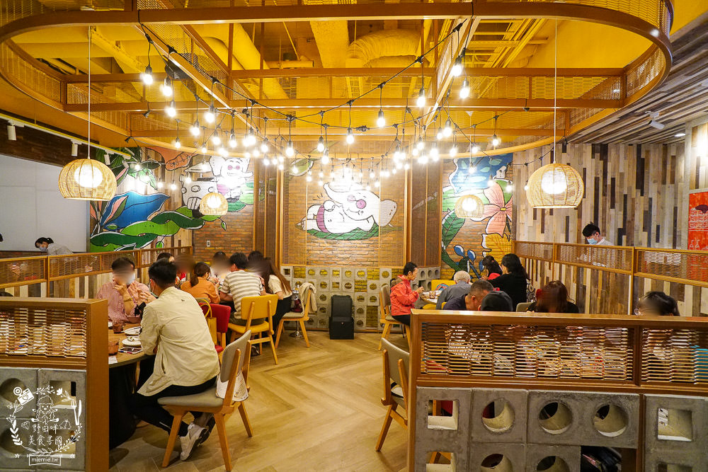 高雄[饗泰多泰式料理]義享天地泰國料理!精緻合菜客製化聚餐推薦!月亮蝦餅超厚實!