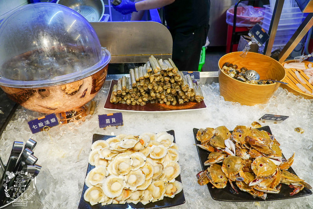 饗麻饗辣火鍋吃到飽夢時代店|高雄麻辣香瀰漫整個停車場的火鍋吃到飽餐廳!澳洲和牛+七股活蝦+螃蟹+雞佛超推薦！