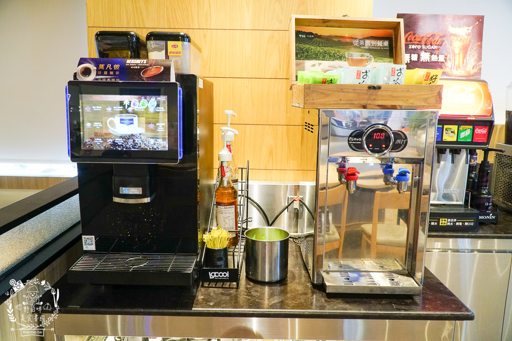 饗麻饗辣火鍋吃到飽夢時代店|高雄麻辣香瀰漫整個停車場的火鍋吃到飽餐廳!澳洲和牛+七股活蝦+螃蟹+雞佛超推薦！