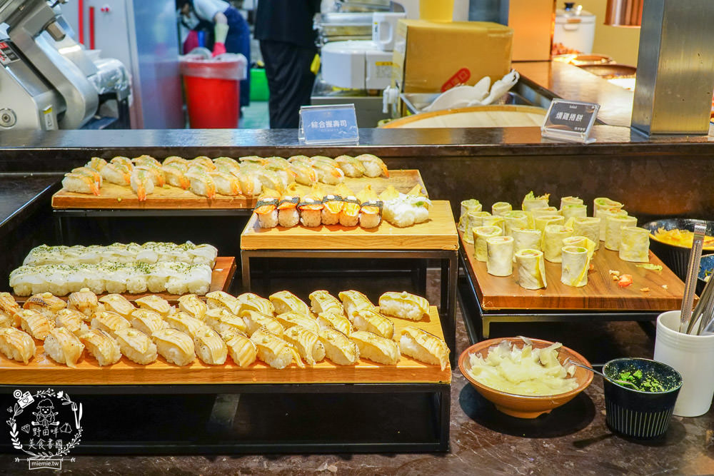 饗麻饗辣火鍋吃到飽夢時代店|高雄麻辣香瀰漫整個停車場的火鍋吃到飽餐廳!澳洲和牛+七股活蝦+螃蟹+雞佛超推薦！
