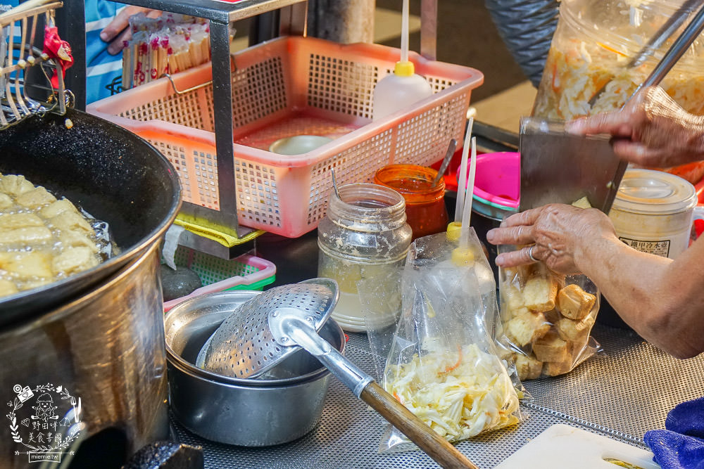 香香香臭豆腐|鳳山天公廟附近的人氣臭豆腐!在地人從小吃到大的鳳山臭豆腐! - 第27張圖 香香香臭豆腐|鳳山天公廟附近的人氣臭豆腐!在地人從小吃到大的鳳山臭豆腐!