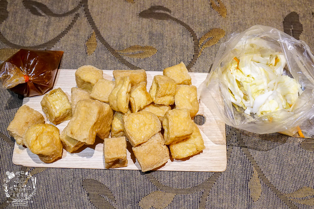 香香香臭豆腐|鳳山天公廟附近的人氣臭豆腐！在地人從小吃到大的鳳山臭豆腐！