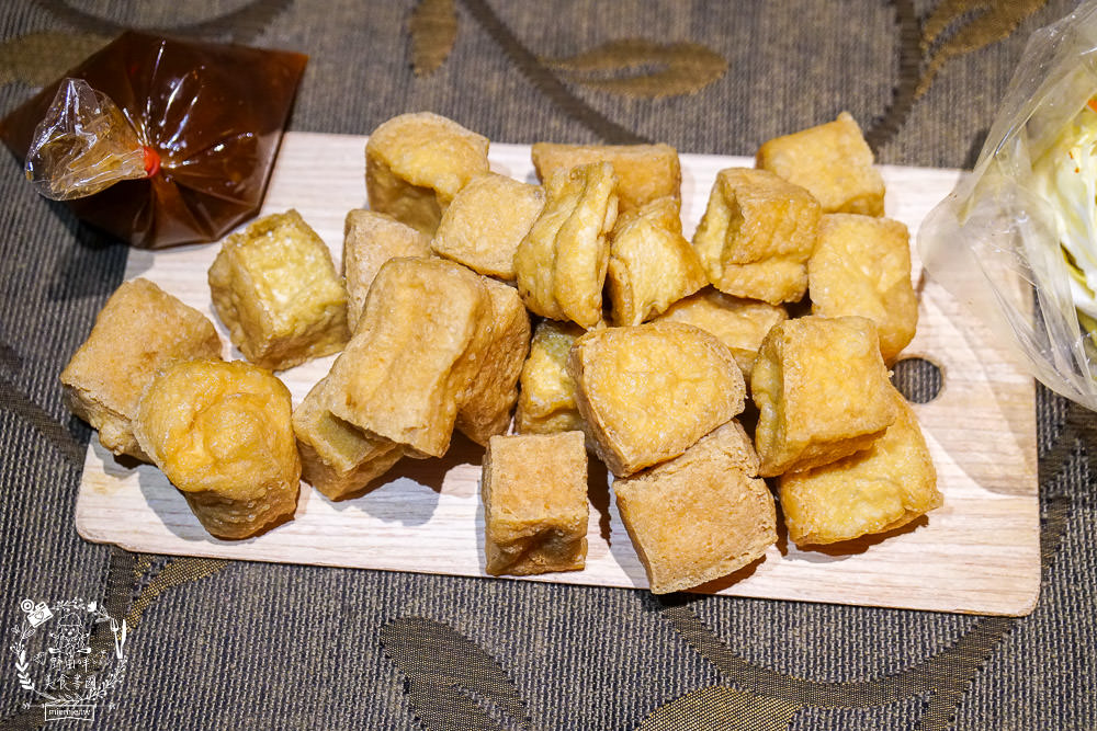 香香香臭豆腐|鳳山天公廟附近的人氣臭豆腐！在地人從小吃到大的鳳山臭豆腐！