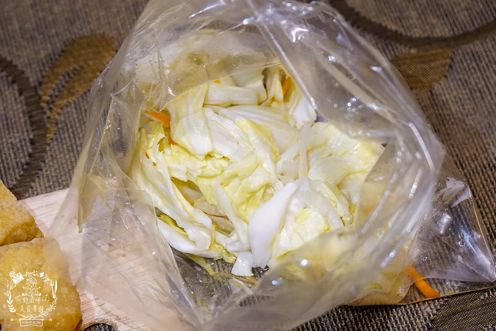 香香香臭豆腐|鳳山天公廟附近的人氣臭豆腐！在地人從小吃到大的鳳山臭豆腐！