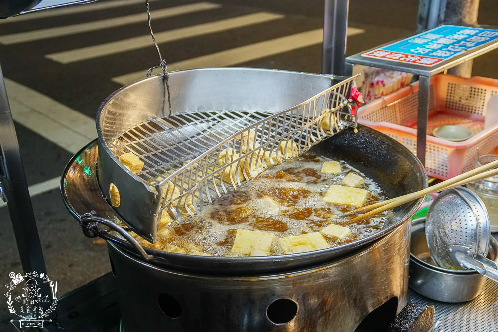 香香香臭豆腐|鳳山天公廟附近的人氣臭豆腐!在地人從小吃到大的鳳山臭豆腐! - 第19張圖 香香香臭豆腐|鳳山天公廟附近的人氣臭豆腐!在地人從小吃到大的鳳山臭豆腐!