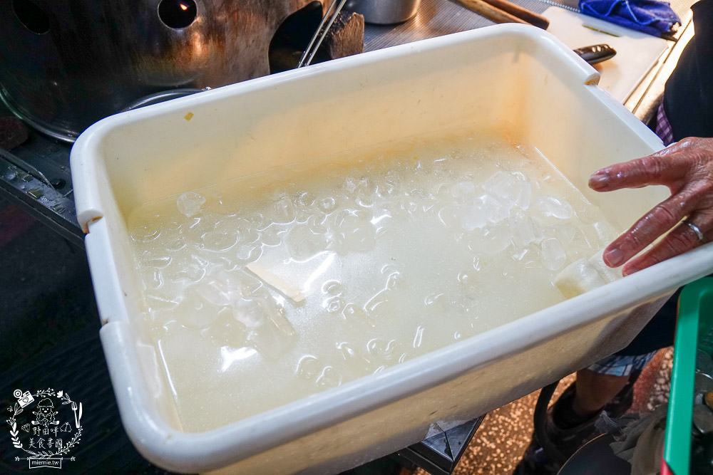 香香香臭豆腐|鳳山天公廟附近的人氣臭豆腐！在地人從小吃到大的鳳山臭豆腐！