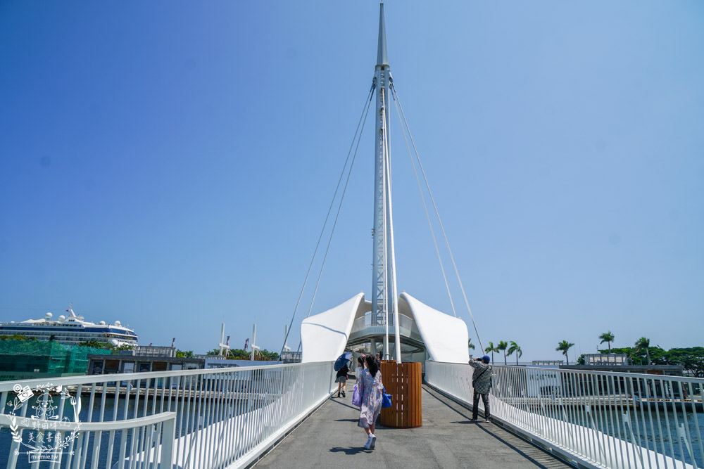 PEANUTS史努比快閃店|3米高的可愛史努比快閃高雄駁二囉!熱門IG打卡的史努比跟查理布朗不能錯過囉！