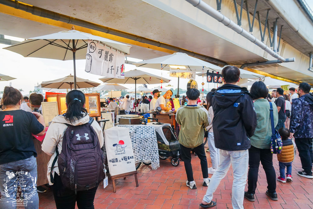 駁二小夜埕高雄新春市集餐車~春節限定!超人氣380個餐車市集品牌齊聚駁二大勇區、大義區！