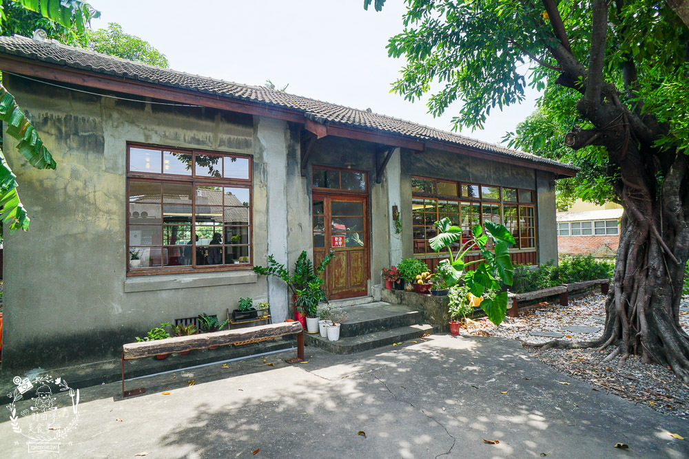 高雄[驢子實驗室]黃埔新村的日式咖啡廳!綠意盎然的療癒美景超愜意!