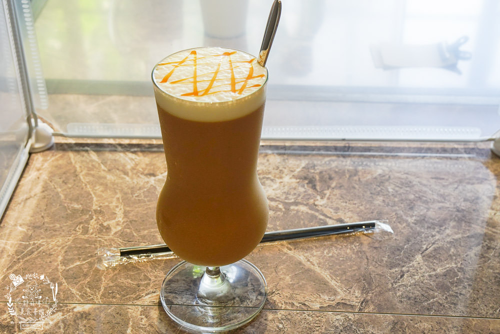 高雄[驢子實驗室]黃埔新村的日式咖啡廳!綠意盎然的療癒美景超愜意!