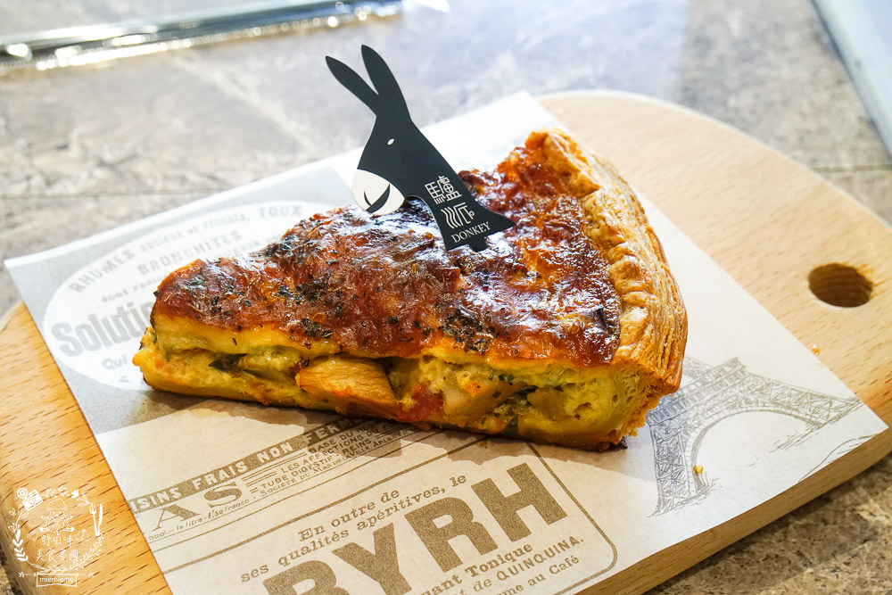 高雄[驢子實驗室]黃埔新村的日式咖啡廳!綠意盎然的療癒美景超愜意!