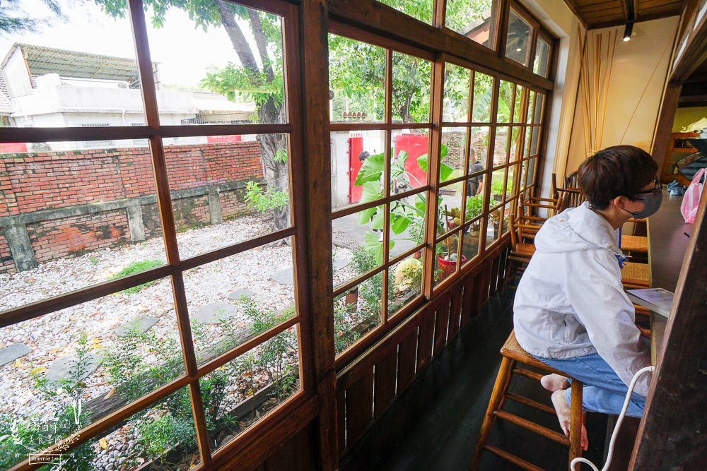 高雄[驢子實驗室]黃埔新村的日式咖啡廳!綠意盎然的療癒美景超愜意!