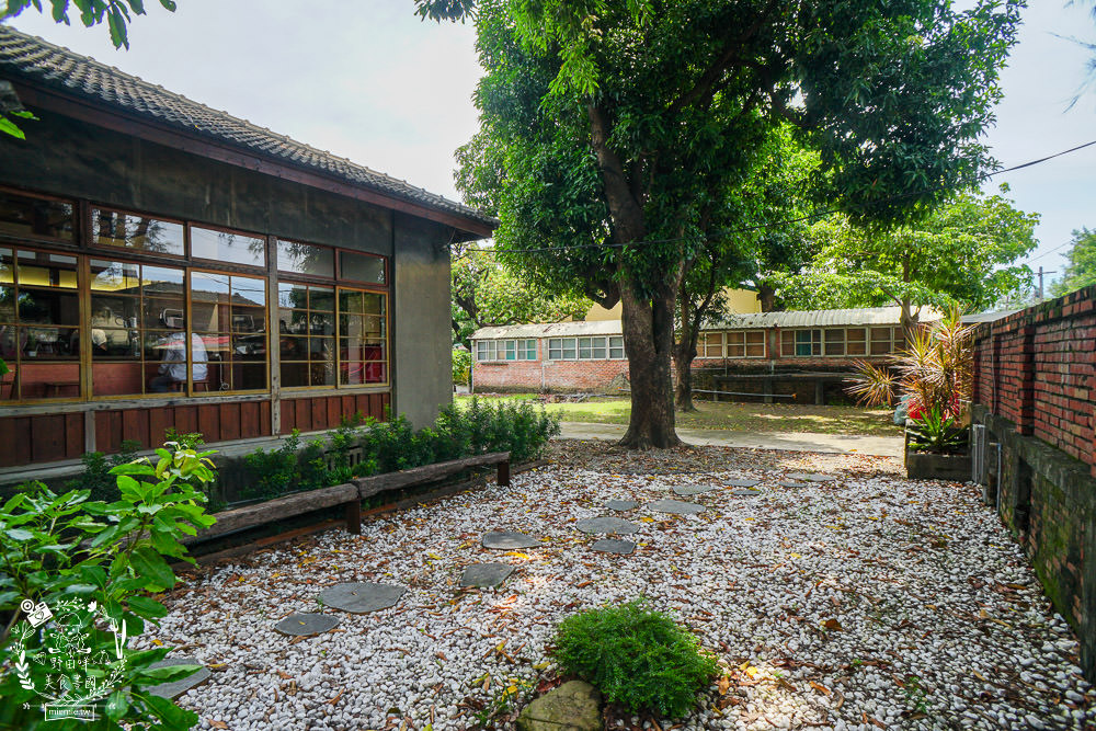 高雄[驢子實驗室]黃埔新村的日式咖啡廳!綠意盎然的療癒美景超愜意!