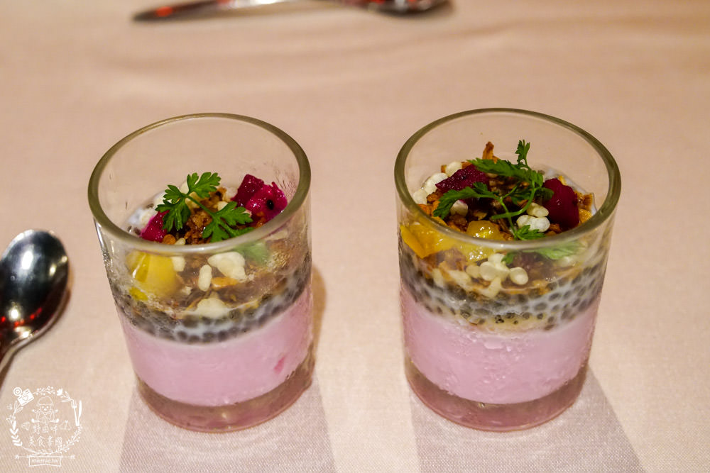 高廬法式餐館|高雄經營20年高貴不貴的法式餐廳!880元就能吃到牛排套餐!高雄情人節生日餐廳推薦!