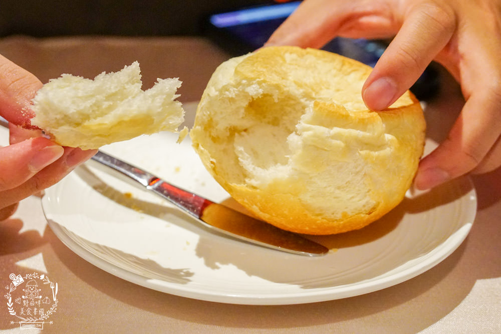 高廬法式餐館|高雄經營20年高貴不貴的法式餐廳!880元就能吃到牛排套餐!高雄情人節生日餐廳推薦!