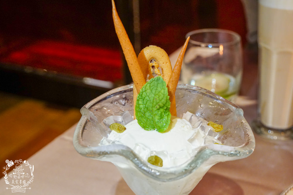 高廬法式餐館|高雄經營20年高貴不貴的法式餐廳!880元就能吃到牛排套餐!高雄情人節生日餐廳推薦!