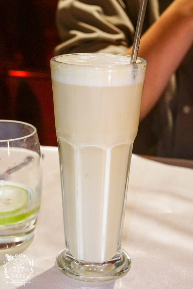 高廬法式餐館|高雄經營20年高貴不貴的法式餐廳!880元就能吃到牛排套餐!高雄情人節生日餐廳推薦!