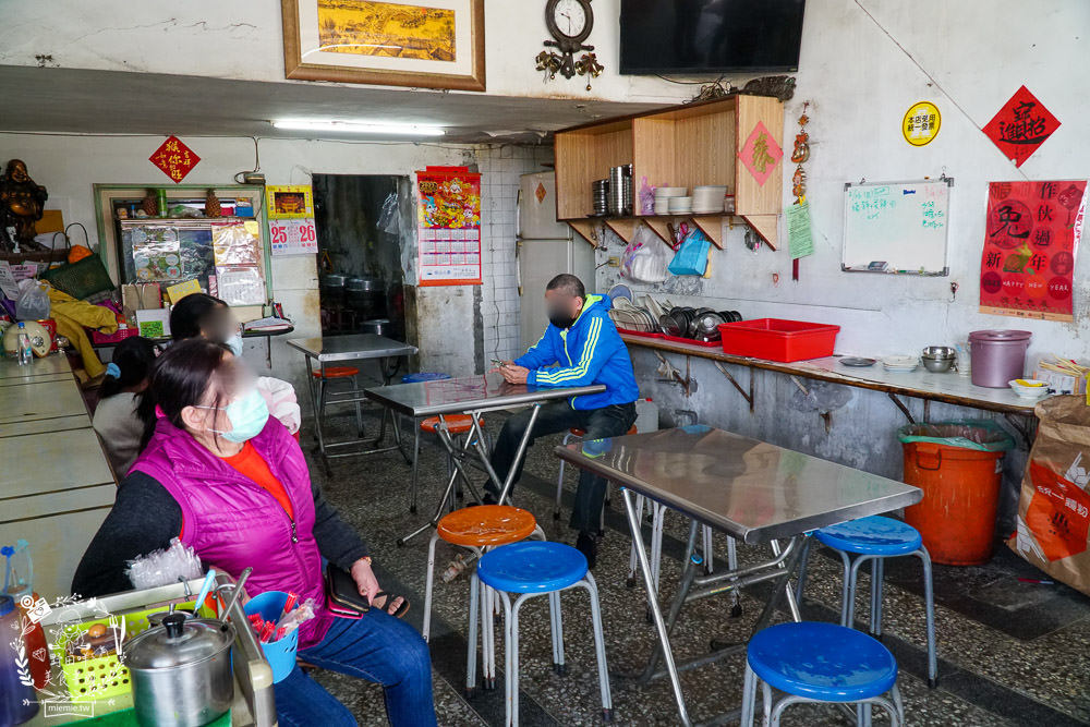 鳳山超人氣排隊早餐[高記早點]每逢假日必排隊的人氣早餐!蛋餅+蔥蛋+油條+洋蔥醬油銷魂必點!